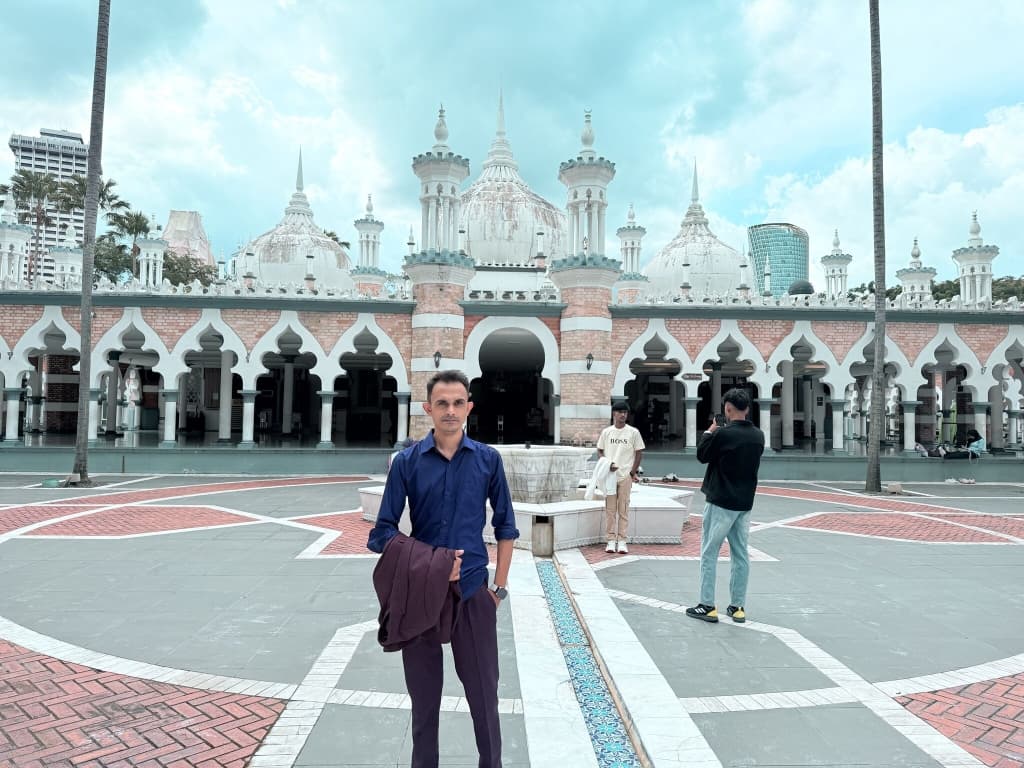 Fariduzzaman at Mosque